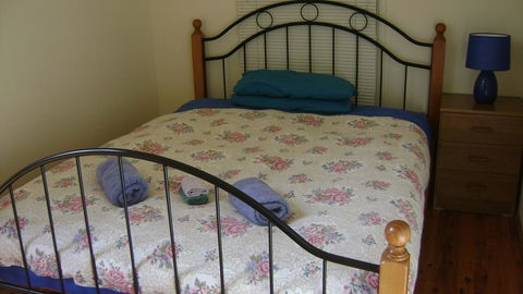 Accommodation Sydney North - Forestville 4 Bedroom 2 Bathroom House - Kawana Tourism 2