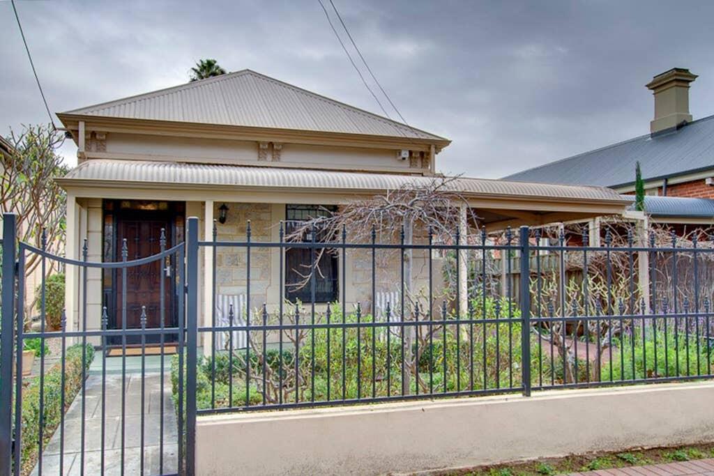 St Peters SA Kawana Tourism