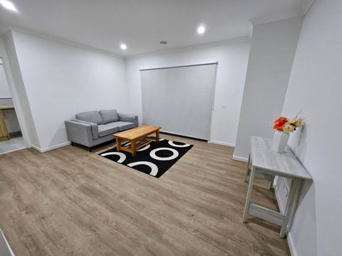 E 4 Room Retreat Family Friendly - Kawana Tourism 3
