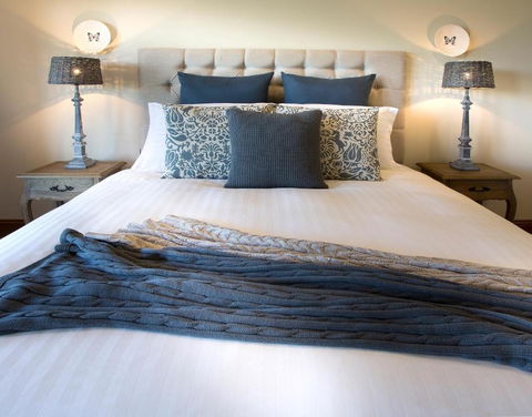 Drom Aluinn B & B - Kawana Tourism 0