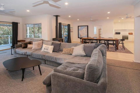 Eagle Bay Summerhaus - Kawana Tourism 3