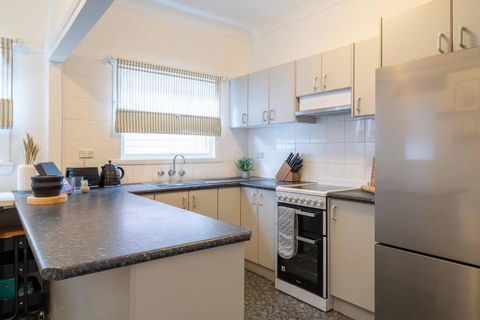 East Hills Waterfront Bliss - Kawana Tourism 2