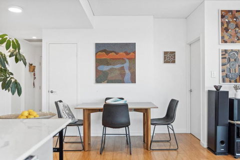 EAST34/60 - Urban Sanctuary - Kawana Tourism 2