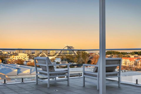 EAST34/60 - Urban Sanctuary - Kawana Tourism 3