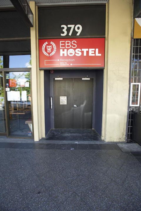 EBS Sydney Hostel - Kawana Tourism 3