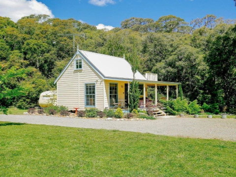 Eco Cottage Alpine Southern Highlands - Kawana Tourism 0