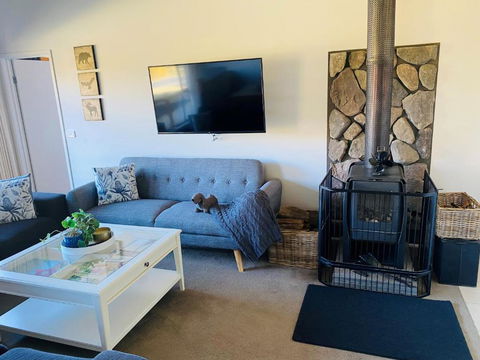 ELM Accommodation - Merrijig - Kawana Tourism 3