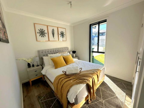 Entire 2br, Hideaway - Kawana Tourism 1