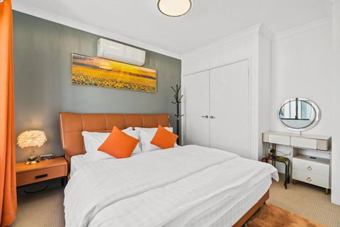 Equitice Autumn Moonlight Villa - Kawana Tourism 4