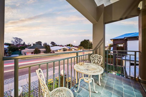 Equitice Winter Moonlight Villa - Kawana Tourism 1