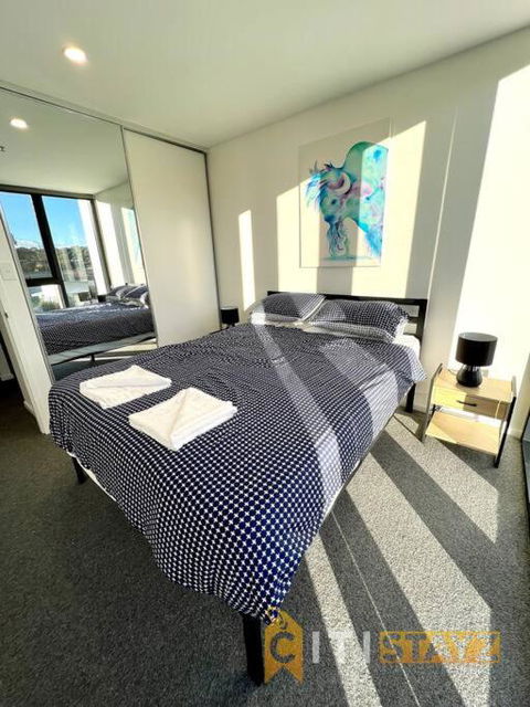 Fab In Phillip - 2bd 2bth Apt - Close To CBR Hospital - Kawana Tourism 1
