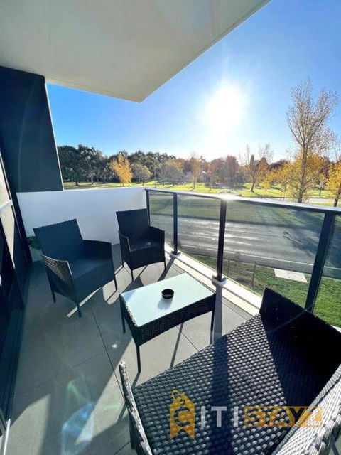 Fab In Phillip - 2bd 2bth Apt - Close To CBR Hospital - Kawana Tourism 3