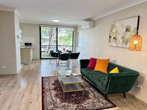 Fabulous 2 Bedroom Apartment, Secured Free Parking - Kawana Tourism 1