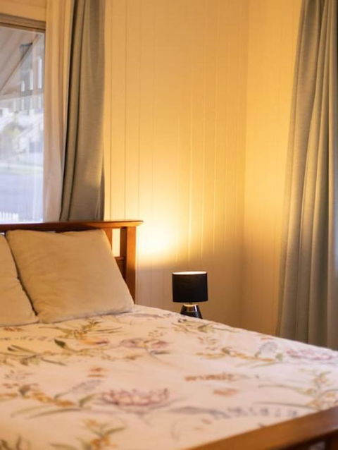 Family Friendly Cozy 4BR House At Annerley - Kawana Tourism 4