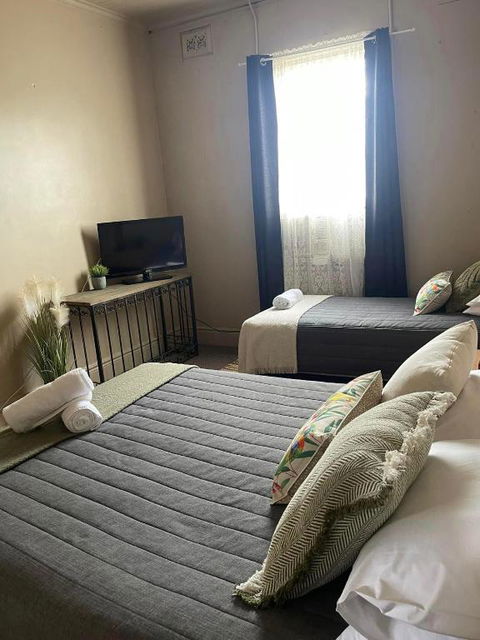 FEDERAL HOTEL QUIRINDi - Kawana Tourism 1