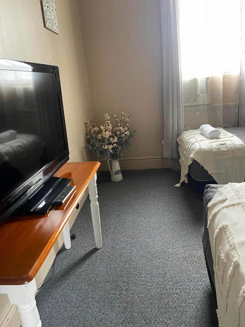 FEDERAL HOTEL QUIRINDi - Kawana Tourism 4