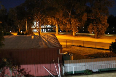 Forbes Victoria Inn - Kawana Tourism 4