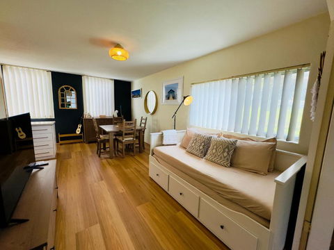 FORR64 - Cosy East Perth Retreat - Kawana Tourism 0