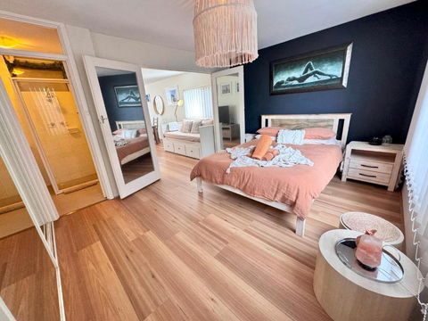 FORR64 - Cosy East Perth Retreat - Kawana Tourism 1