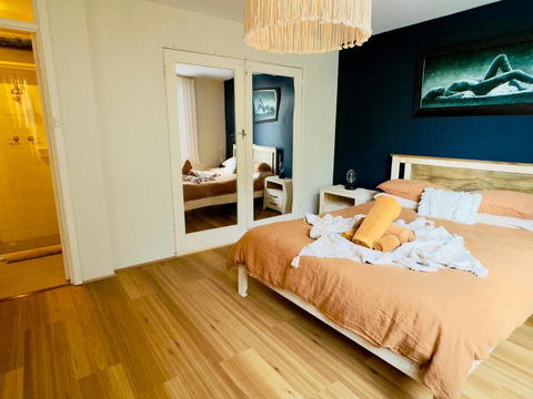 FORR64 - Cosy East Perth Retreat - Kawana Tourism 2