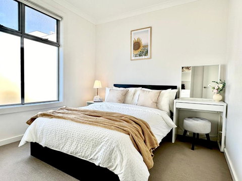 Fully Equipped 3BR-Townhouse - Kawana Tourism 1