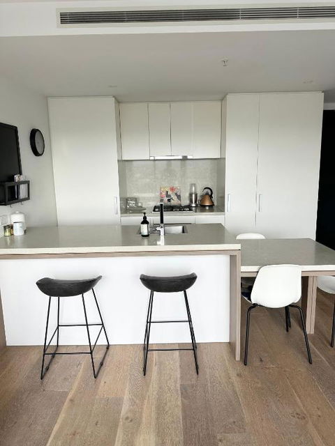 FV Peppers 1 Bedroom Apartment - Kawana Tourism 1