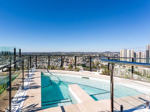 FV By Serain Residences - Kawana Tourism 4