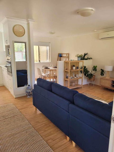 G&R Beach Cottage - Kawana Tourism 2