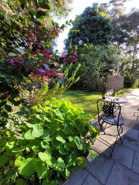 Garden Rest - Kawana Tourism 0