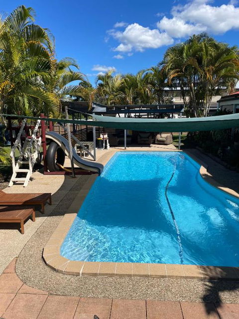 GOLDEN LACE B&B - Kawana Tourism 1