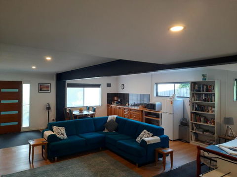 GOLDFIELDS STUDIO APARTMENT, Beaconsfield - Fully Self-contained, Air-conditioning - Kawana Tourism 2
