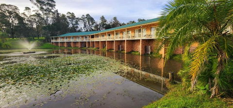 Golf Club Motor Inn Wingham - Kawana Tourism 1