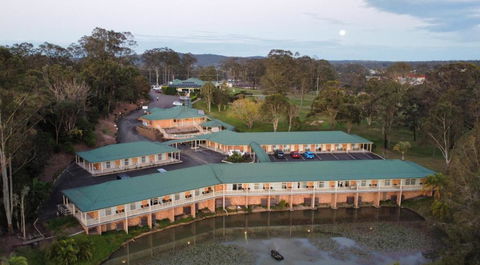 Golf Club Motor Inn Wingham - Kawana Tourism 0