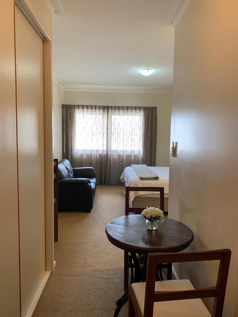 Guildford River Retreat - Kawana Tourism 2