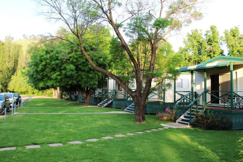 Gundagai Cabins & Tourist Park - Kawana Tourism 1