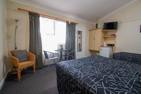 Gundagai Motel - Kawana Tourism 4