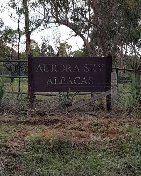 Gundaroo Retreat - Kawana Tourism 4