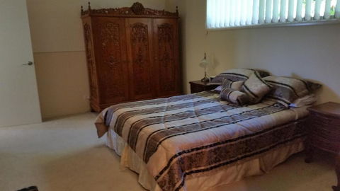 Hilltop Hideaway - Kawana Tourism 1