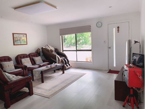 Home Away From Home-(Room1) - Kawana Tourism 2