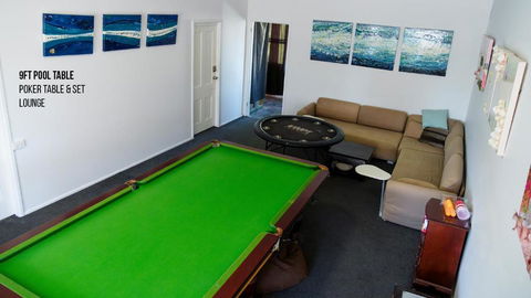 Hot Tub, Ice Bath, Gym, Sauna, Pool Table Coorparoo Haven - Kawana Tourism 2