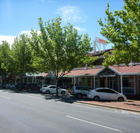 Adelaide Travellers Inn Backpackers Hostel - Kawana Tourism