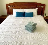 AHA Family Holiday House with Huge Backyard - Kawana Tourism