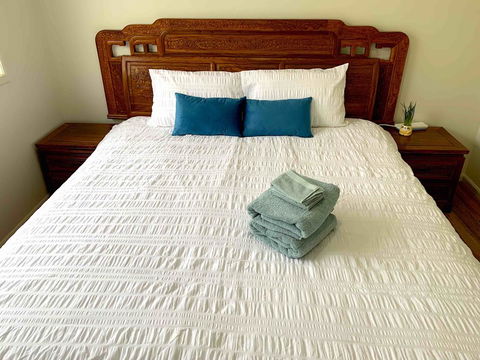 AHA Family Holiday House With Huge Backyard - Kawana Tourism 0
