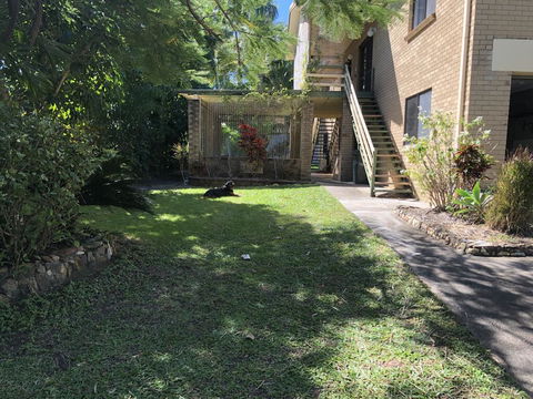 Airlie Getaway Unit 3 - Kawana Tourism 1