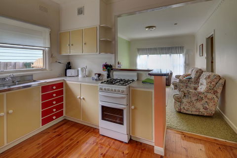 Aisling Cottage - Kawana Tourism 2