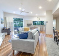 Ait Shona - Happy Place. Apt 10 Haven on the Park - Kawana Tourism