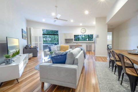 Ait Shona - Happy Place. Apt 10 Haven On The Park - Kawana Tourism 0