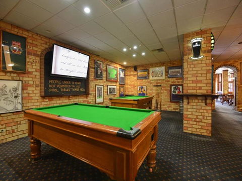 Albion Hotel - Kawana Tourism 2