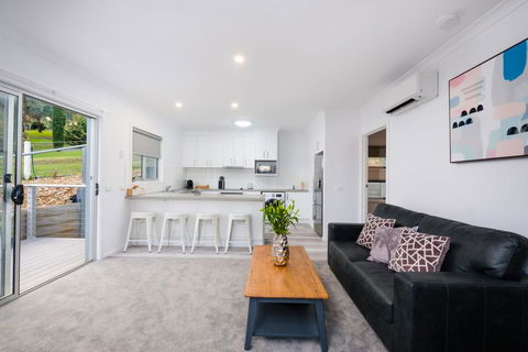 Albury Yalandra Apartment 4 - Kawana Tourism 0