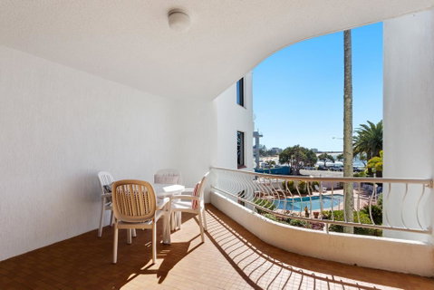 Alex Headland Beachfront - Kawana Tourism 2
